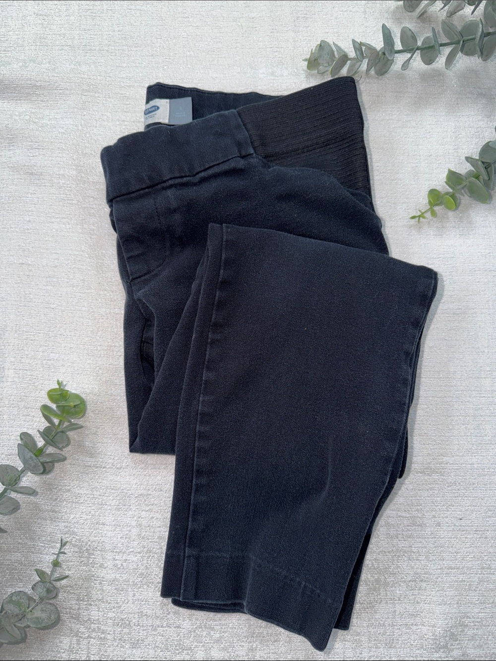 Old Navy Maternity Pixi Pants black size 4